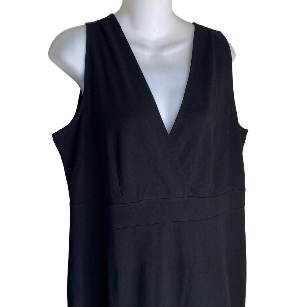 Womens Black Fit & Flare V neck formal dress - Picture 3 of 11